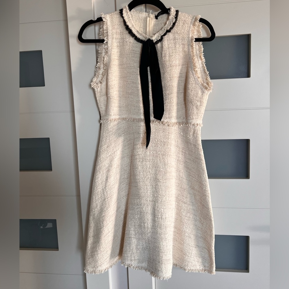 Zara Ecru Tweed Rustic Chanel like Sleeveless A-line Fitted Day Dress Black Bow